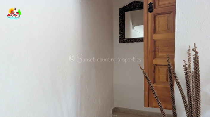 Image No.22-4 Bed Property for sale