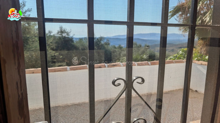 Image No.26-4 Bed Property for sale