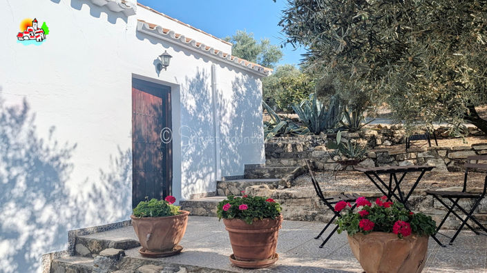Image No.44-4 Bed Property for sale