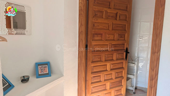 Image No.46-4 Bed Property for sale