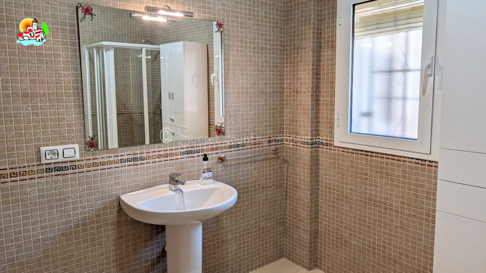 Image No.17-3 Bed Villa for sale
