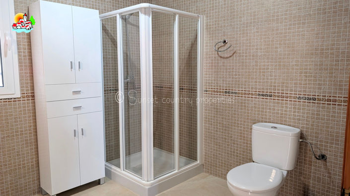 Image No.18-3 Bed Villa for sale