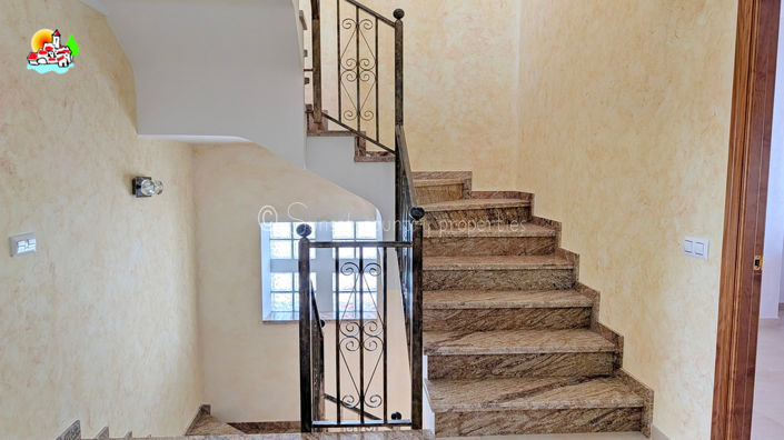 Image No.37-3 Bed Villa for sale