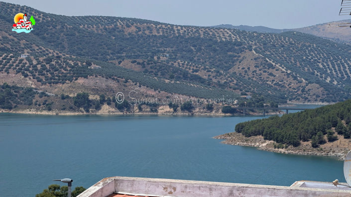 Image No.40-3 Bed Villa for sale