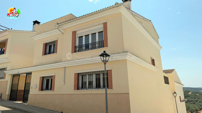 Image No.42-3 Bed Villa for sale