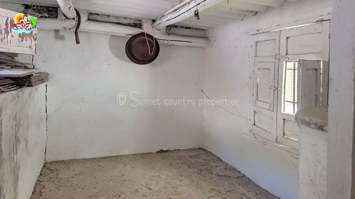 Image No.30-3 Bed Townhouse for sale