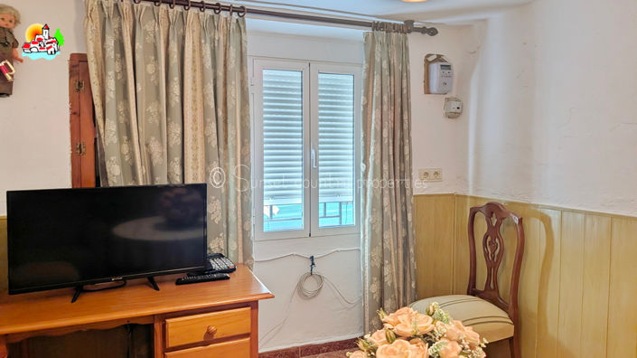 Image No.5-3 Bed Townhouse for sale