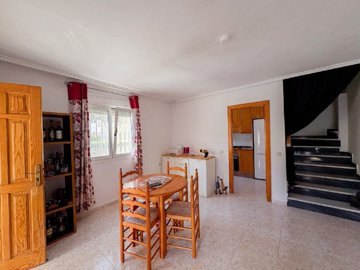 townhouse-for-sale-in-los-balcones-es375-1764