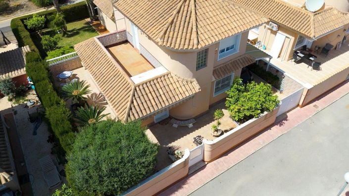 Image No.1-Villa de 3 chambres à vendre à Punta Prima