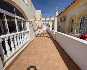155540-villa-for-sale-in-algorfa-13-large