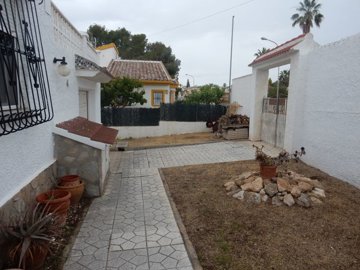 155707-villa-for-sale-in-ciudad-quesada-14-la