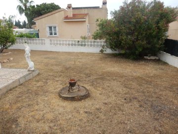155707-villa-for-sale-in-ciudad-quesada-6-lar
