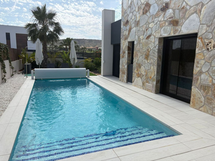 Image No.1-3 Bed Villa for sale