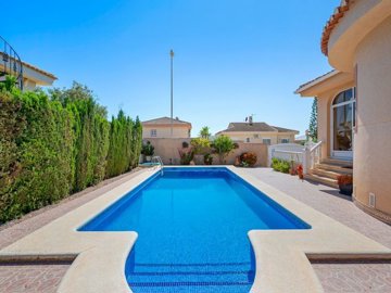155905-villa-for-sale-in-rojales-3-large