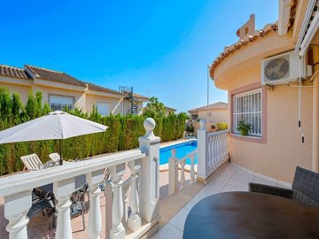 155905-villa-for-sale-in-rojales-9-large