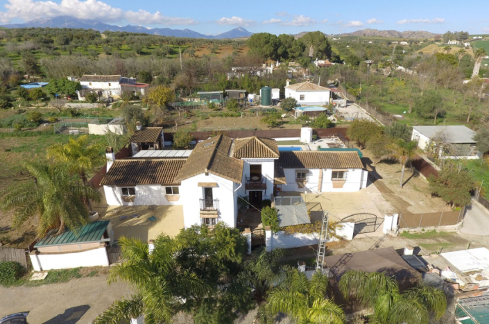 Image No.1-Villa / Détaché de 6 chambres à vendre à Coin