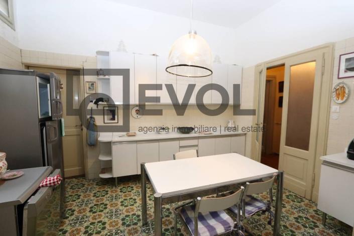 Image No.11-3 Bed Apartment for sale