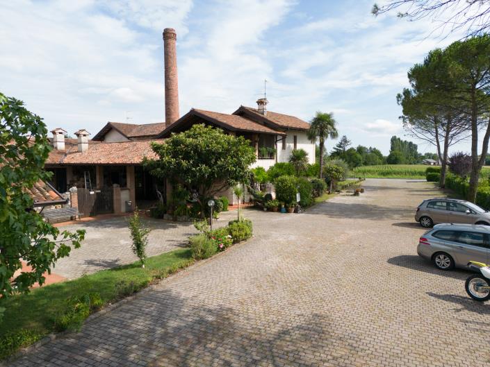 Image No.40-Restaurant de 18 chambres à vendre à Tricesimo