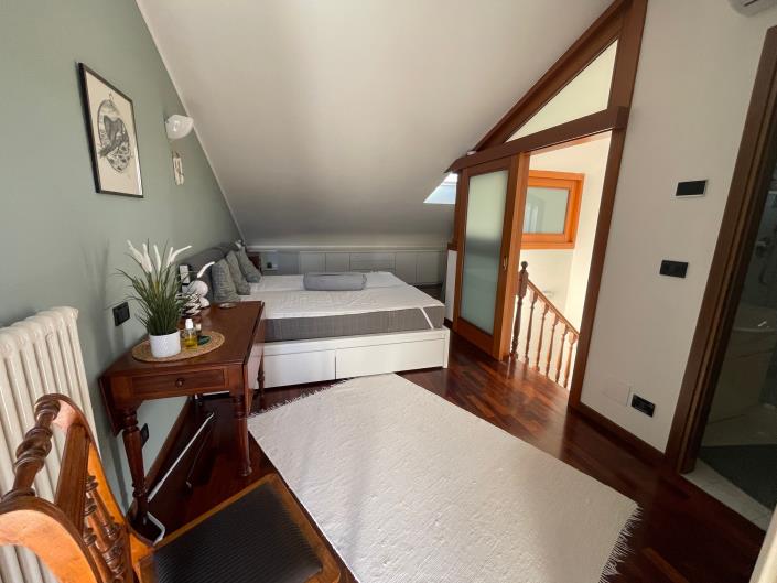 Image No.9-3 Bed Semi-Detached for sale