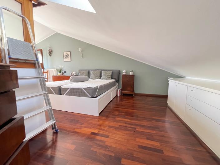 Image No.11-3 Bed Semi-Detached for sale