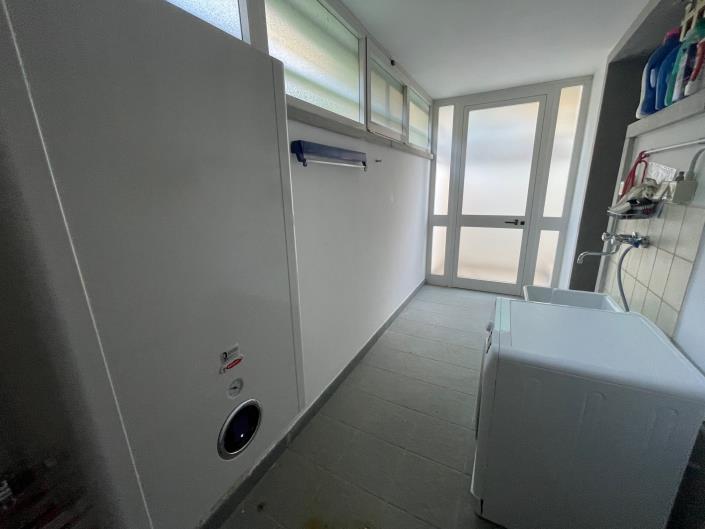 Image No.22-3 Bed Semi-Detached for sale