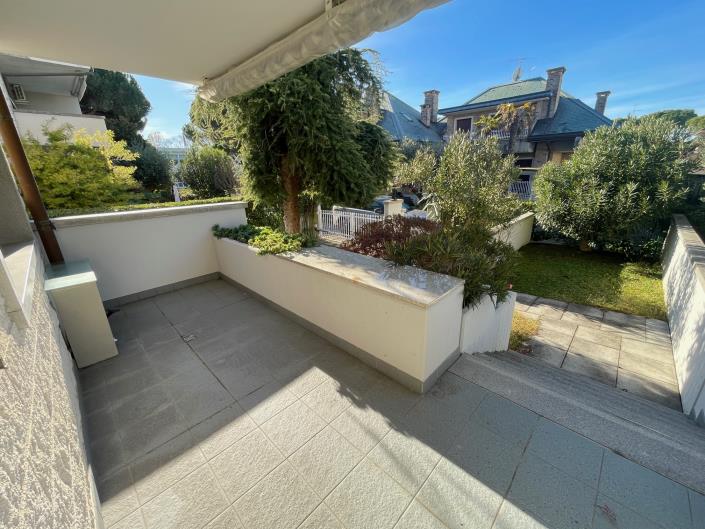 Image No.26-3 Bed Semi-Detached for sale