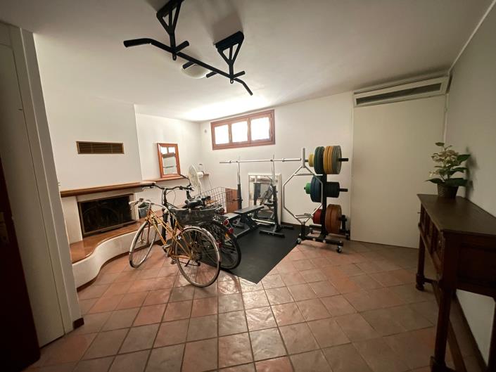 Image No.60-3 Bed Semi-Detached for sale