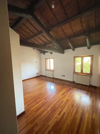 Image No.7-2 Bed House for sale