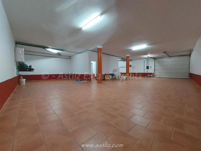 Image No.18-4 Bed Villa for sale