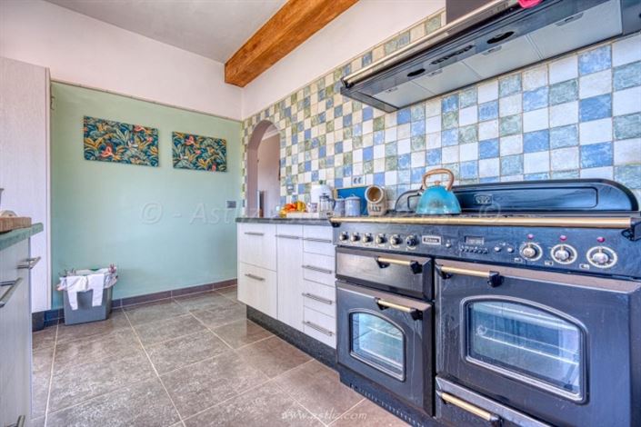 Image No.13-6 Bed Villa for sale