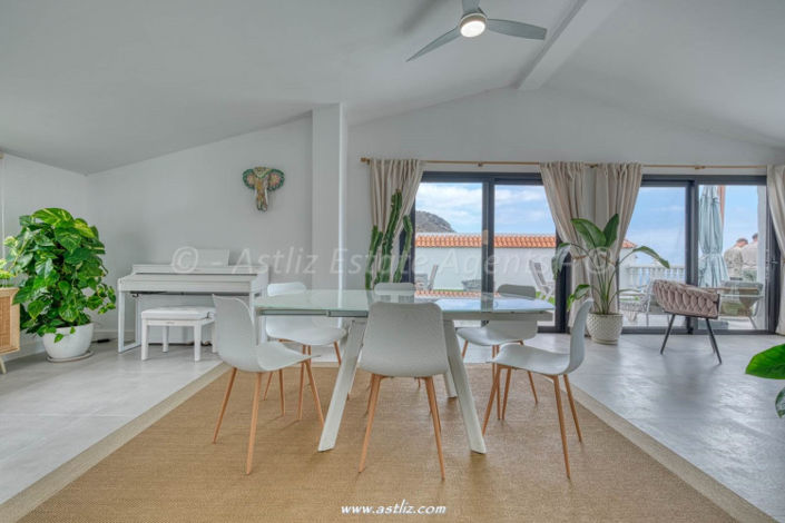 Image No.11-5 Bed Villa for sale