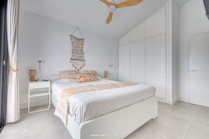 Image No.14-5 Bed Villa for sale