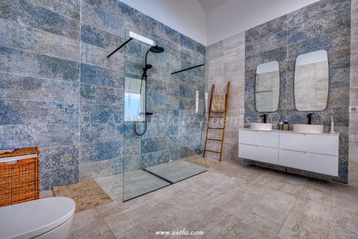 Image No.15-5 Bed Villa for sale