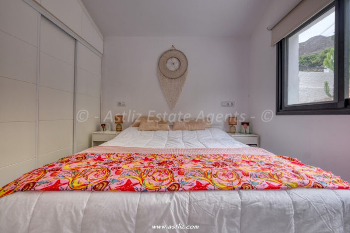 Image No.18-5 Bed Villa for sale