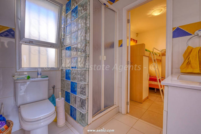 Image No.26-3 Bed Villa for sale