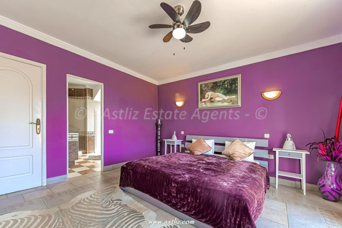 Image No.17-3 Bed Villa for sale