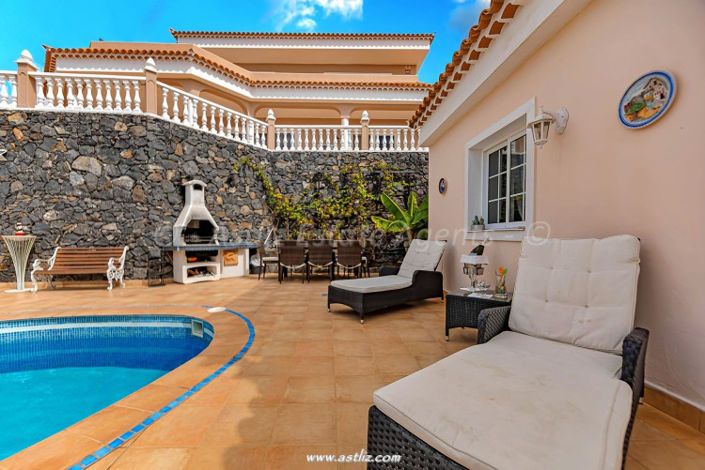 Image No.24-3 Bed Villa for sale