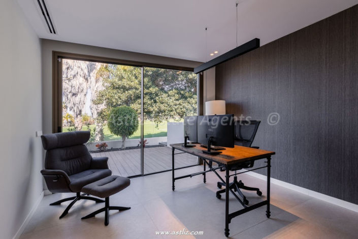 Image No.14-5 Bed Villa for sale