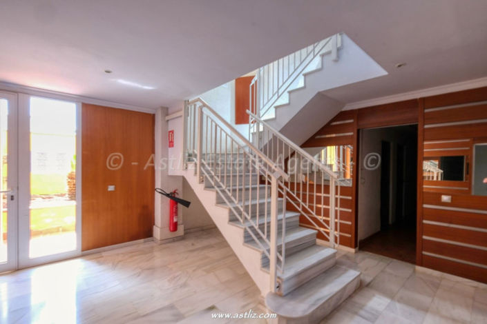 Image No.32-3 Bed Apartment for sale