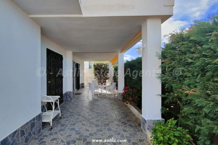 Image No.26-3 Bed Villa for sale