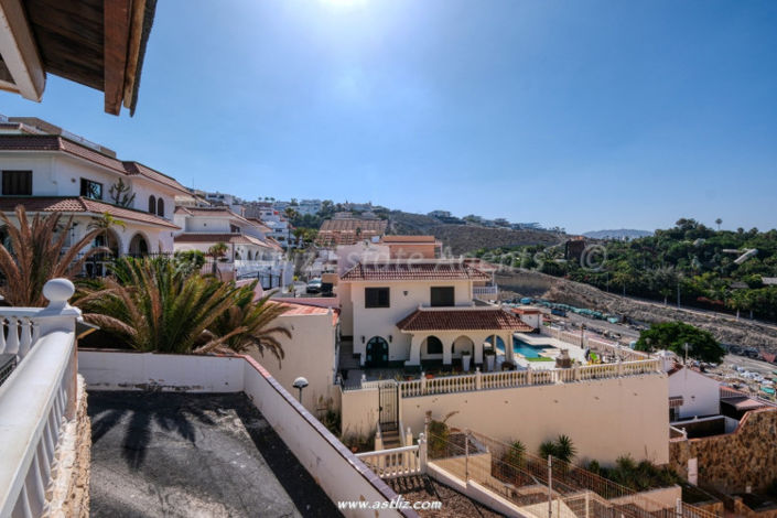 Image No.9-2 Bed Villa for sale