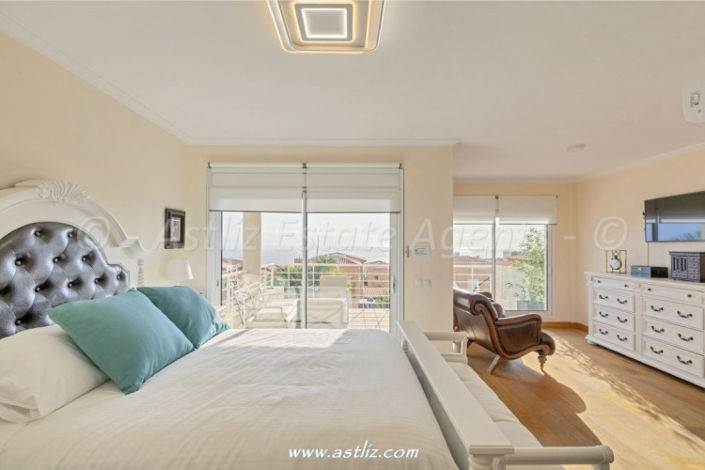 Image No.21-4 Bed Villa for sale