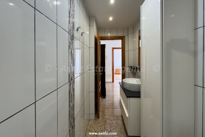 Image No.24-2 Bed Apartment for sale