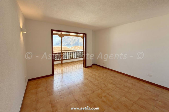 Image No.10-1 Bed Apartment for sale