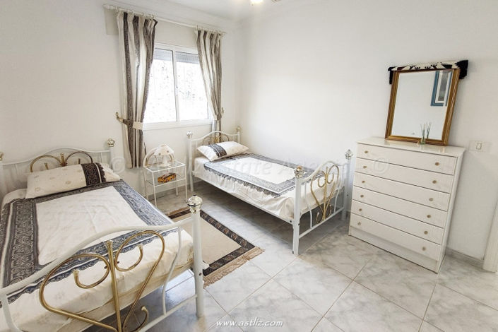 Image No.12-3 Bed Villa for sale