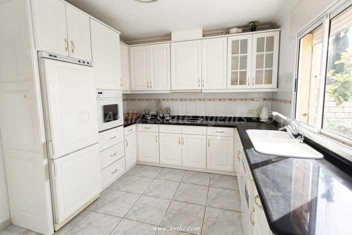 Image No.5-3 Bed Villa for sale