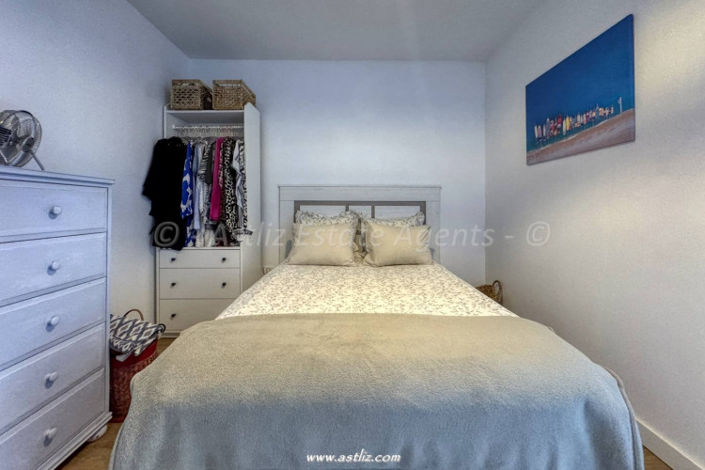 Image No.23-1 Bed Property for sale