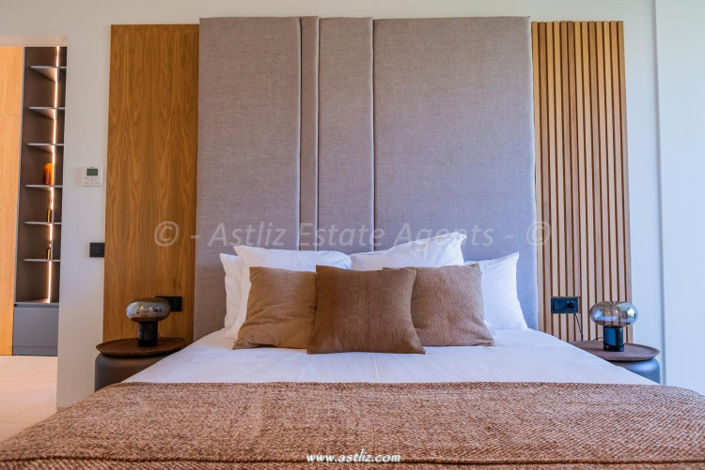 Image No.13-Villa de 4 chambres à vendre à Playa San Juan