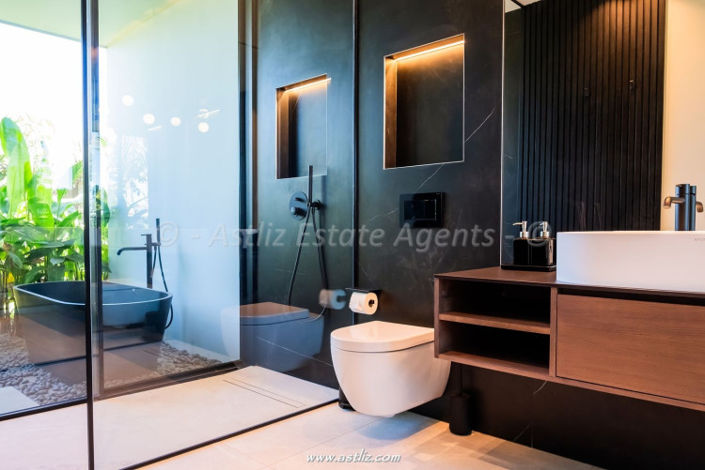 Image No.15-Villa de 4 chambres à vendre à Playa San Juan