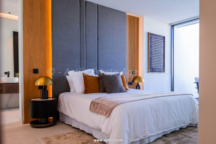 Image No.18-Villa de 4 chambres à vendre à Playa San Juan